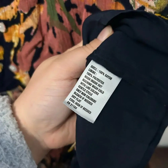 NWT NEW DIRECTIONS FLORAL MIDI DRESS - Picture 4 of 4